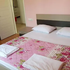 Rest House Tbilisi Гостевой дом